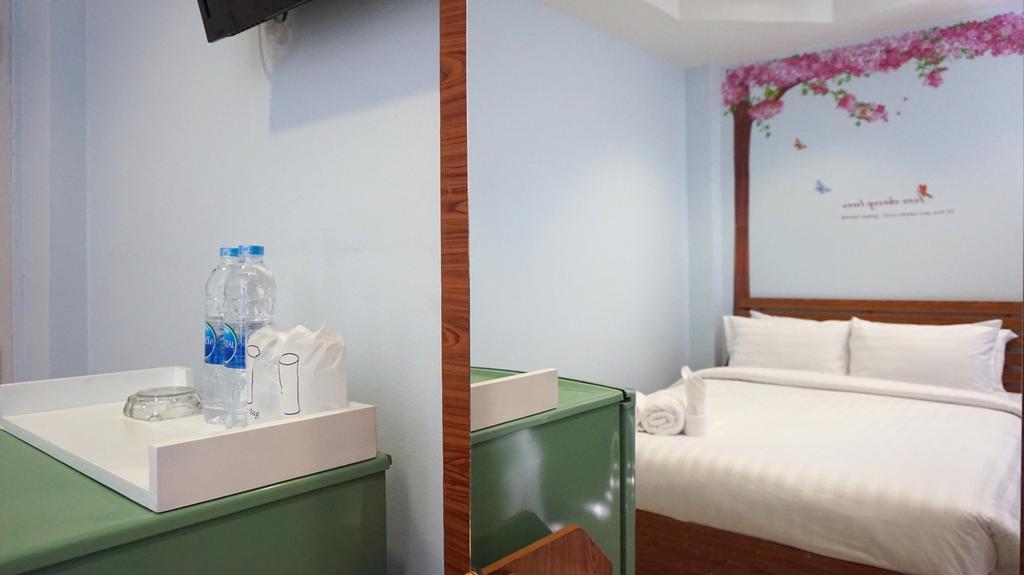 Naka Dream Hotel HHQ Pokoj fotografie
